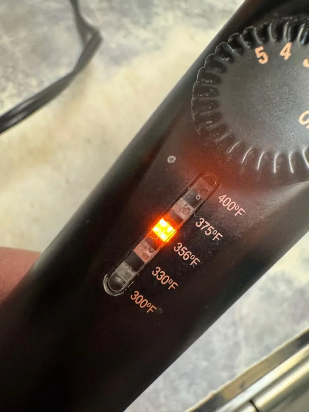 InfinitiPro By Conair CDH101T Rose Gold Curling Wand With Adjustable Heat Settin